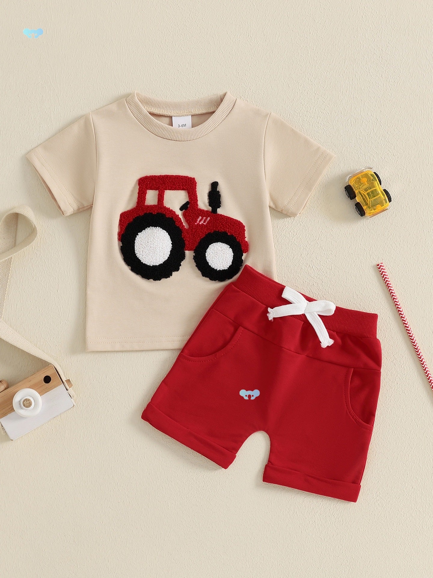 Tenues d'été garçonnet camion brodé col rond