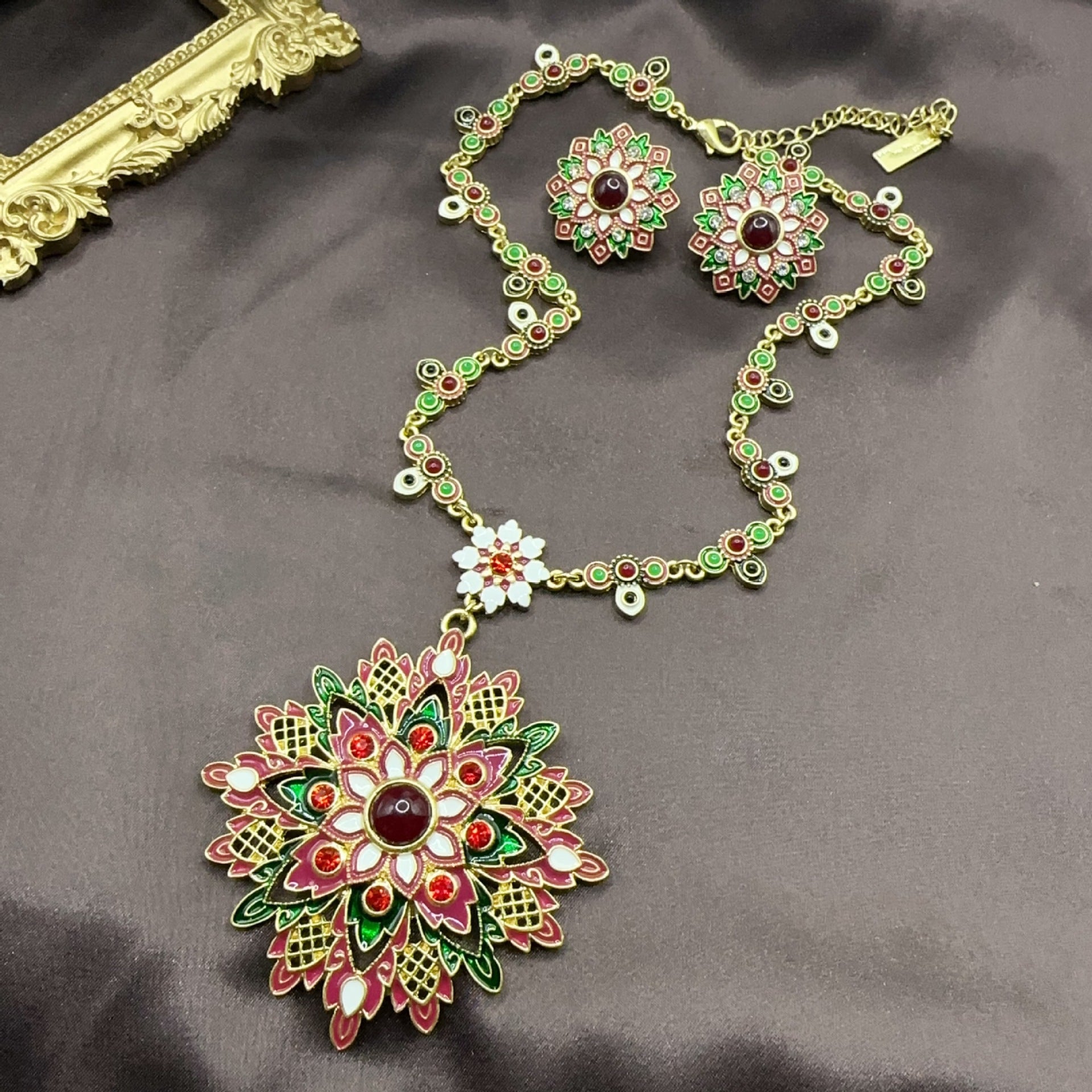 Parure Florale Luxe Vintage Élégante